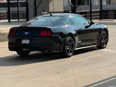 Ford Mustang 2021
