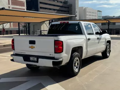 Chevrolet Silverado 2500 y Cheyenne Pick-Up 2015