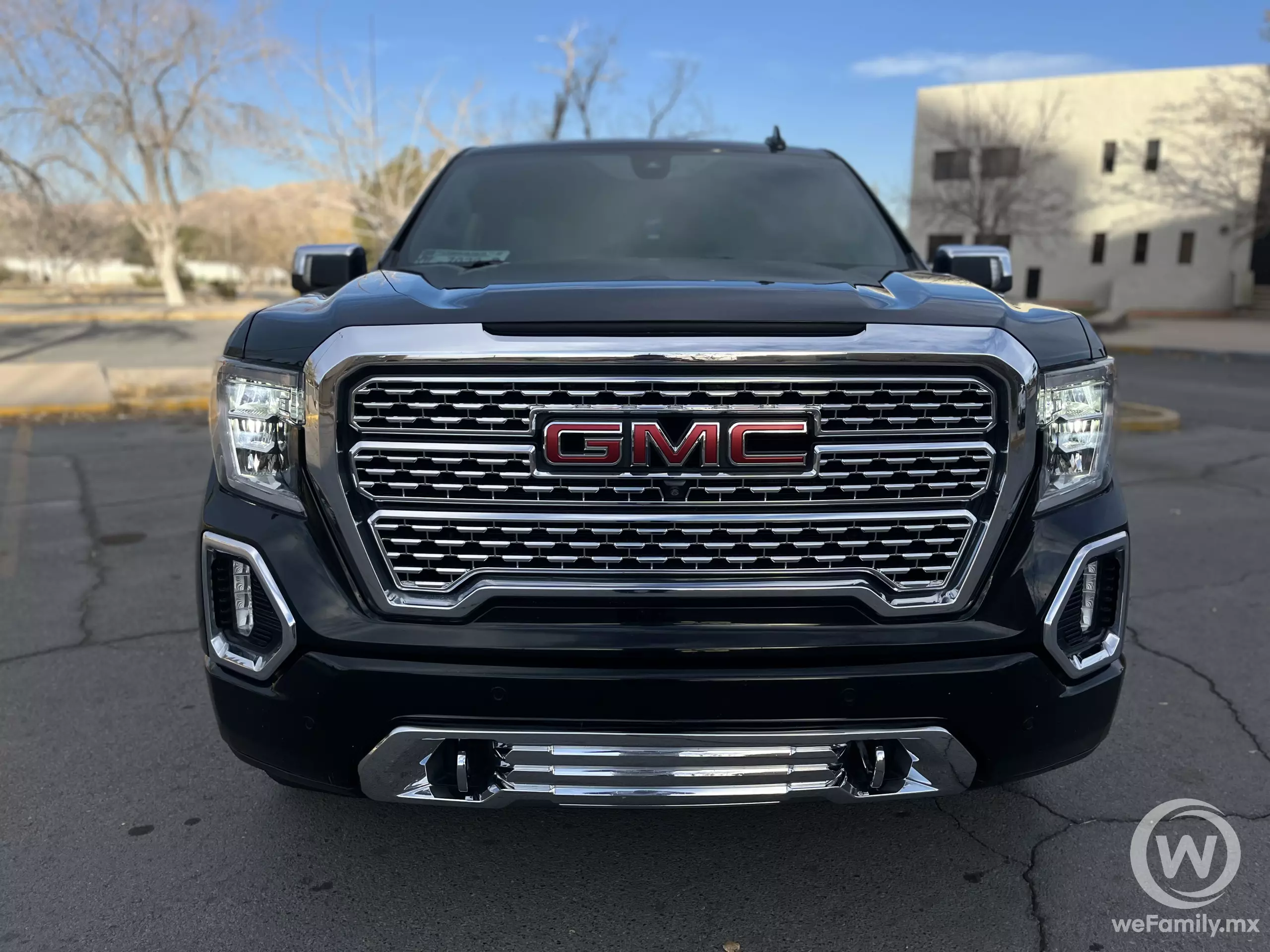 GMC Sierra Pick-Up