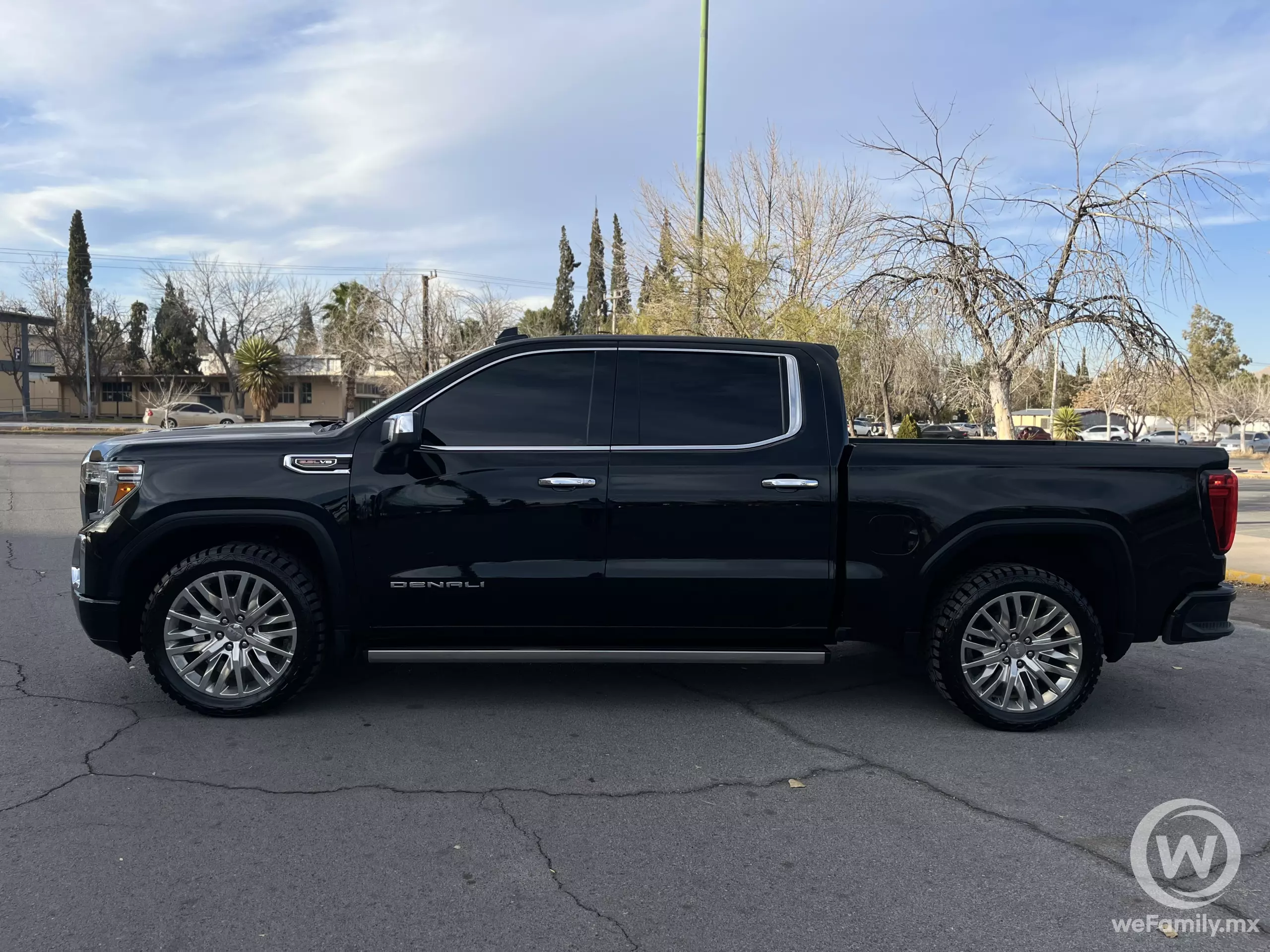 GMC Sierra Pick-Up