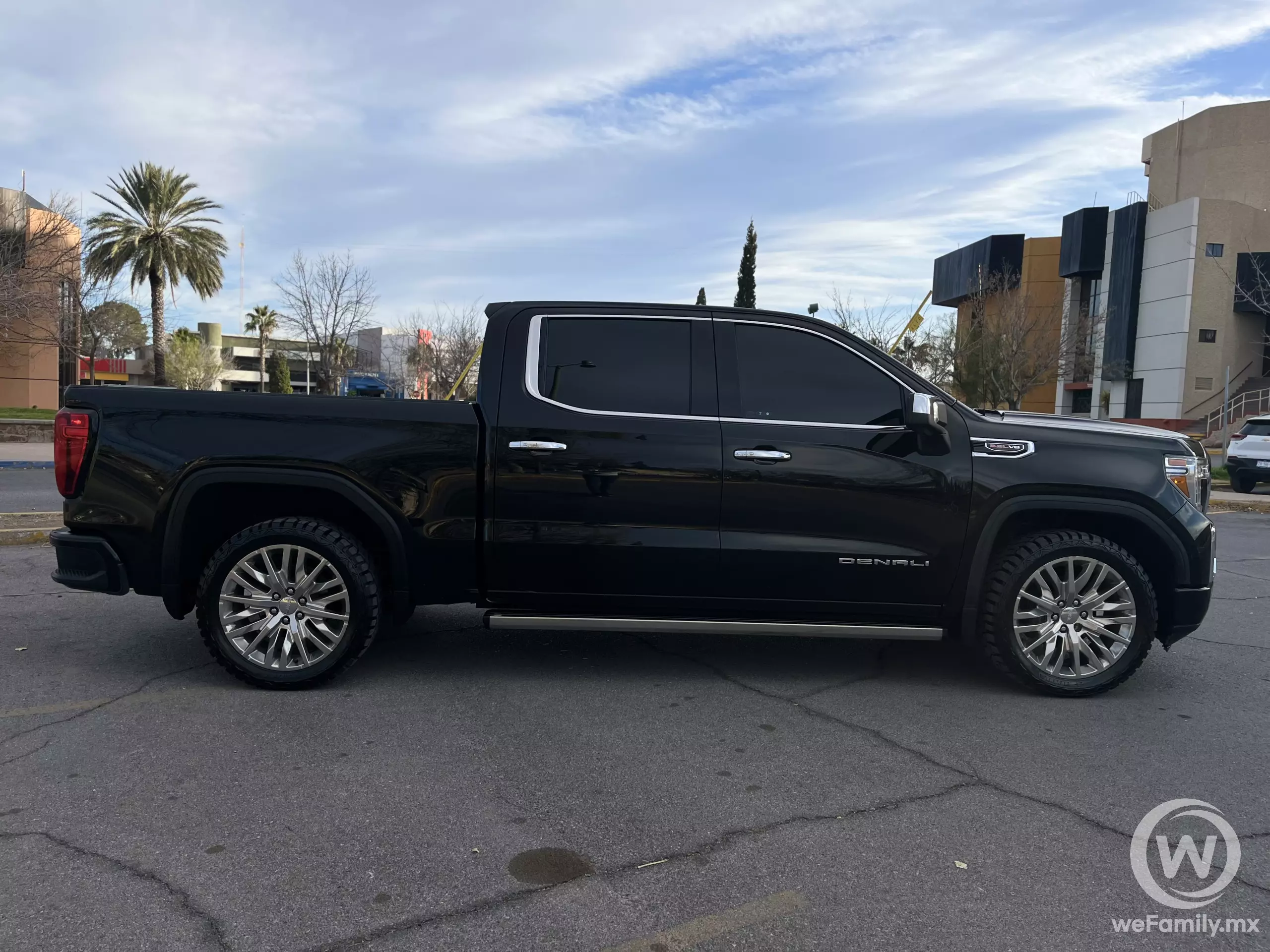 GMC Sierra Pick-Up
