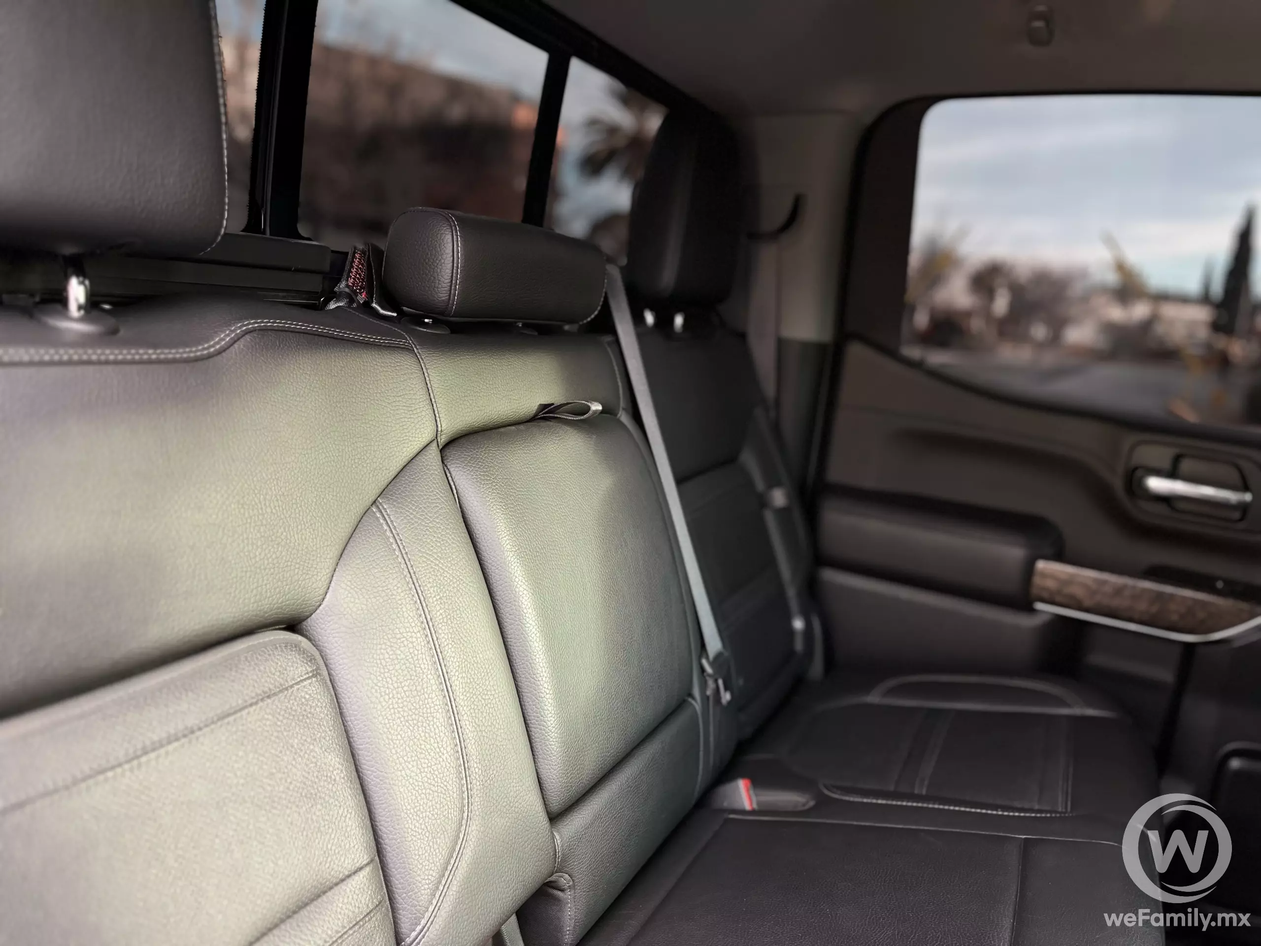 GMC Sierra Pick-Up