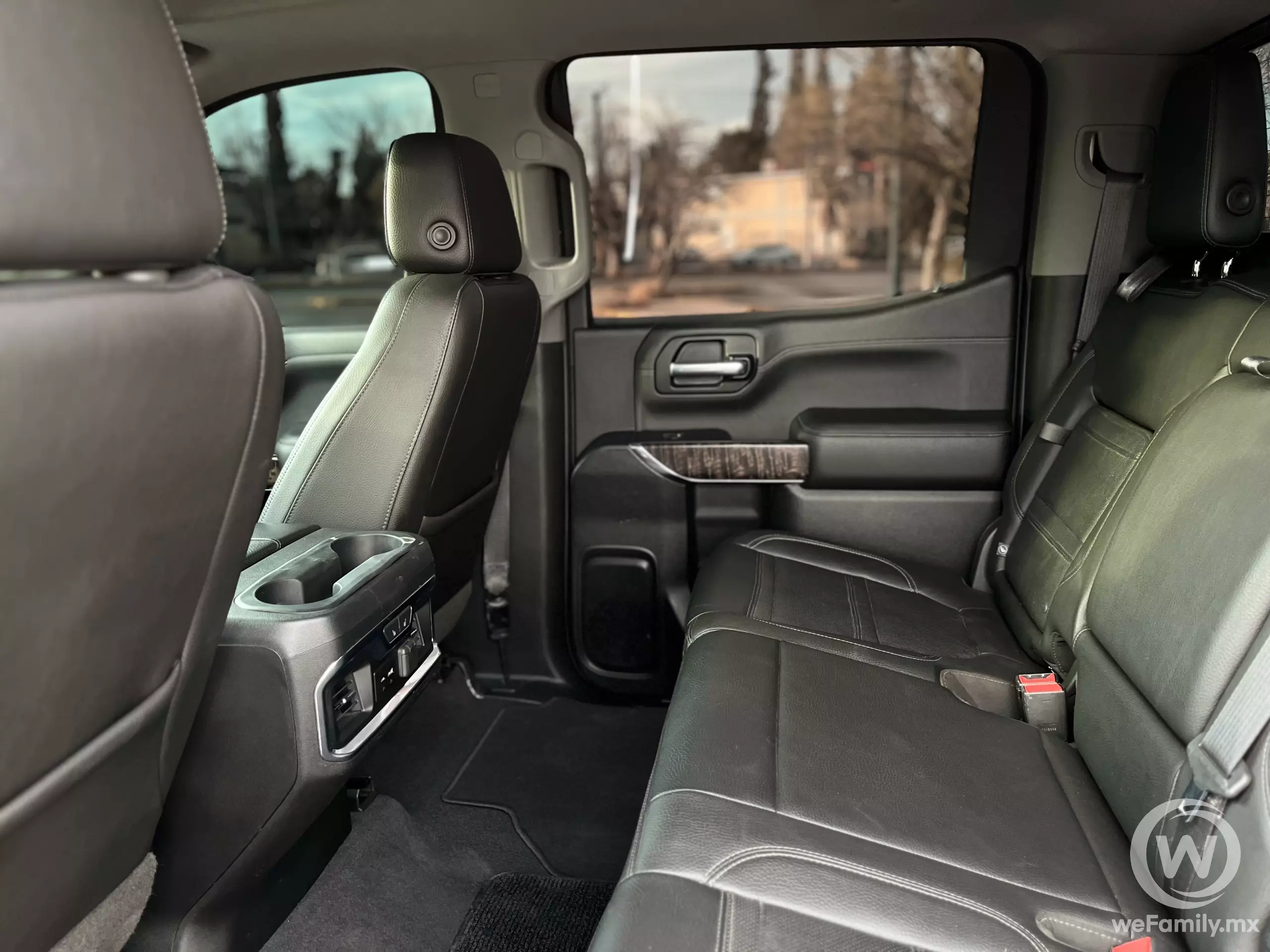 GMC Sierra Pick-Up