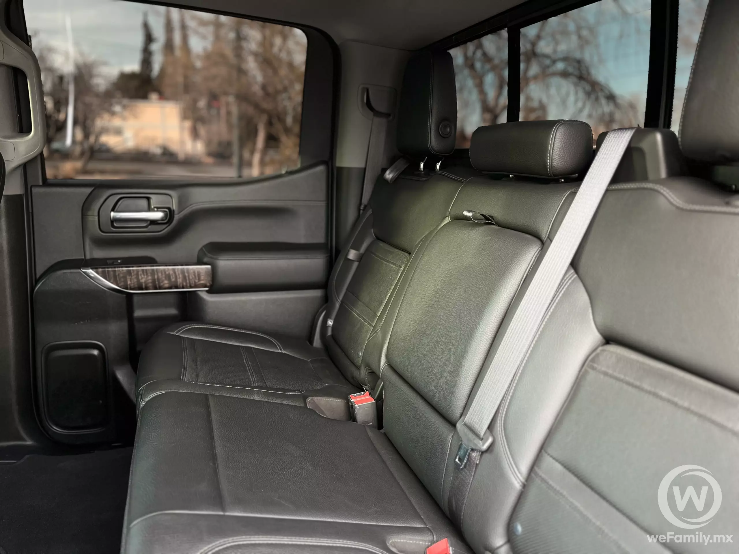 GMC Sierra Pick-Up