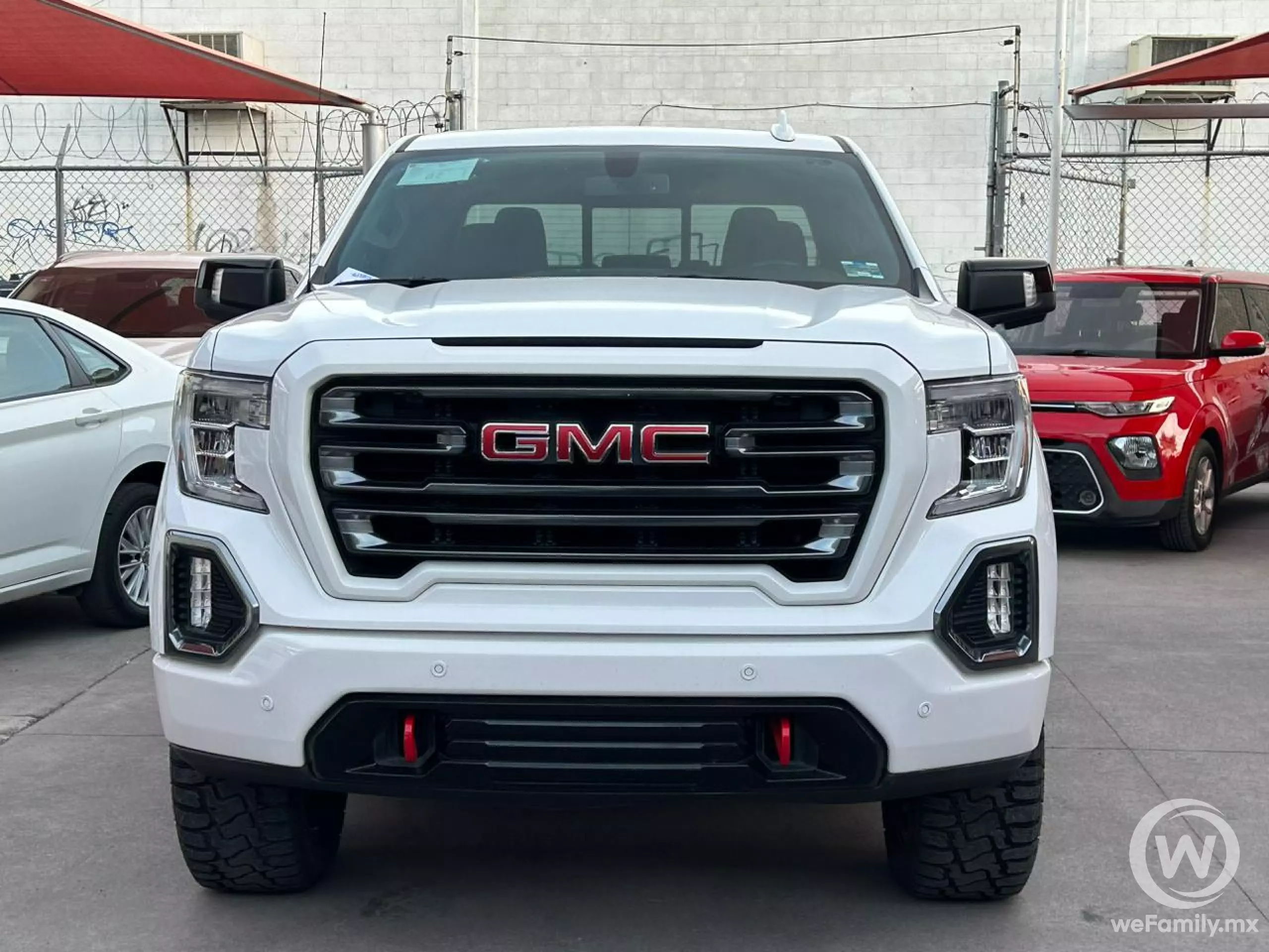 GMC Sierra Pick-Up
