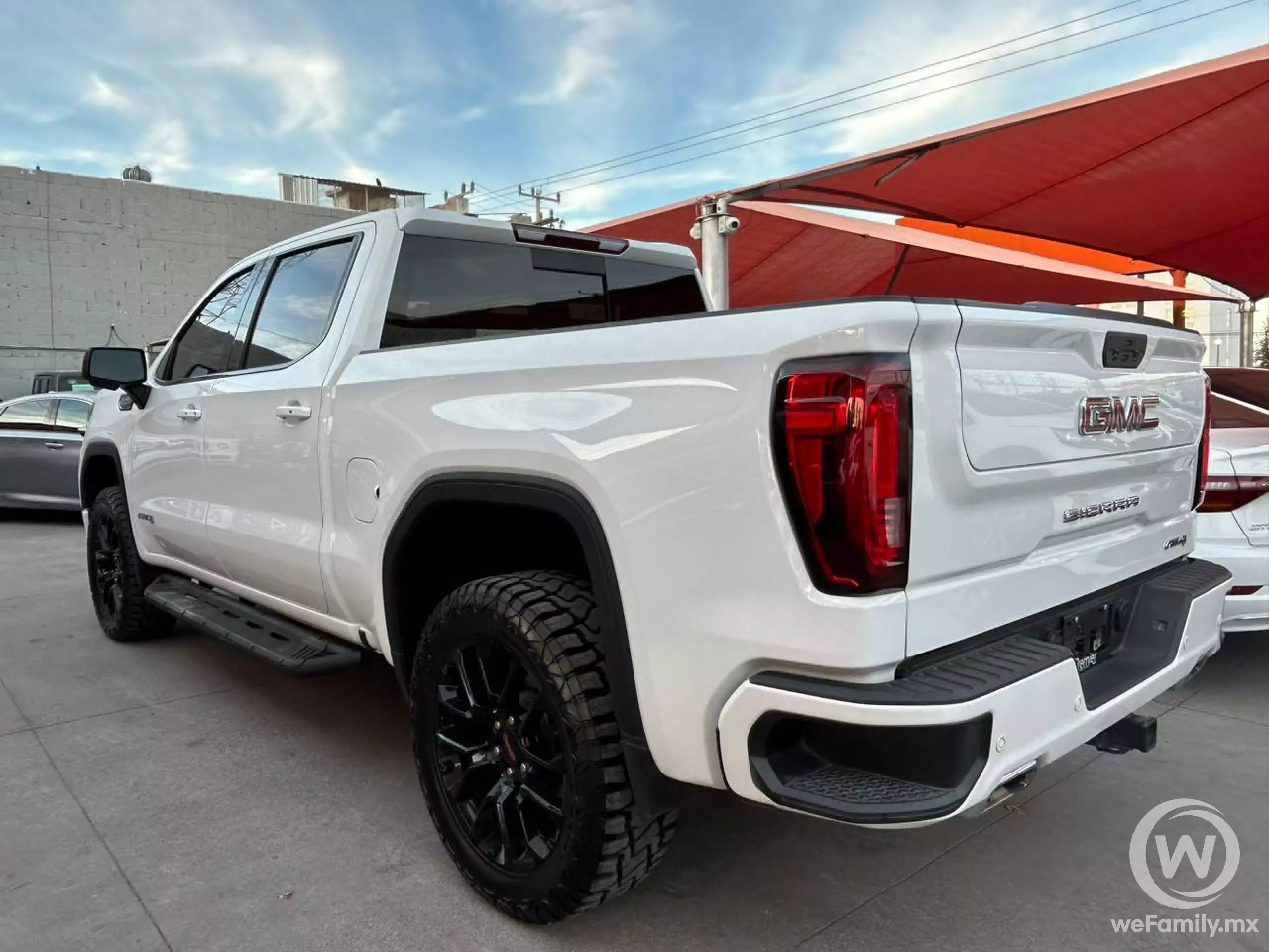 GMC Sierra Pick-Up