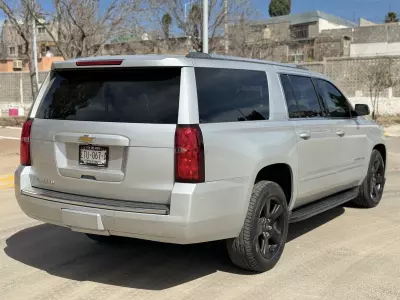 Chevrolet Suburban VUD 2016