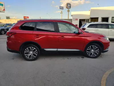Mitsubishi Outlander VUD 2018