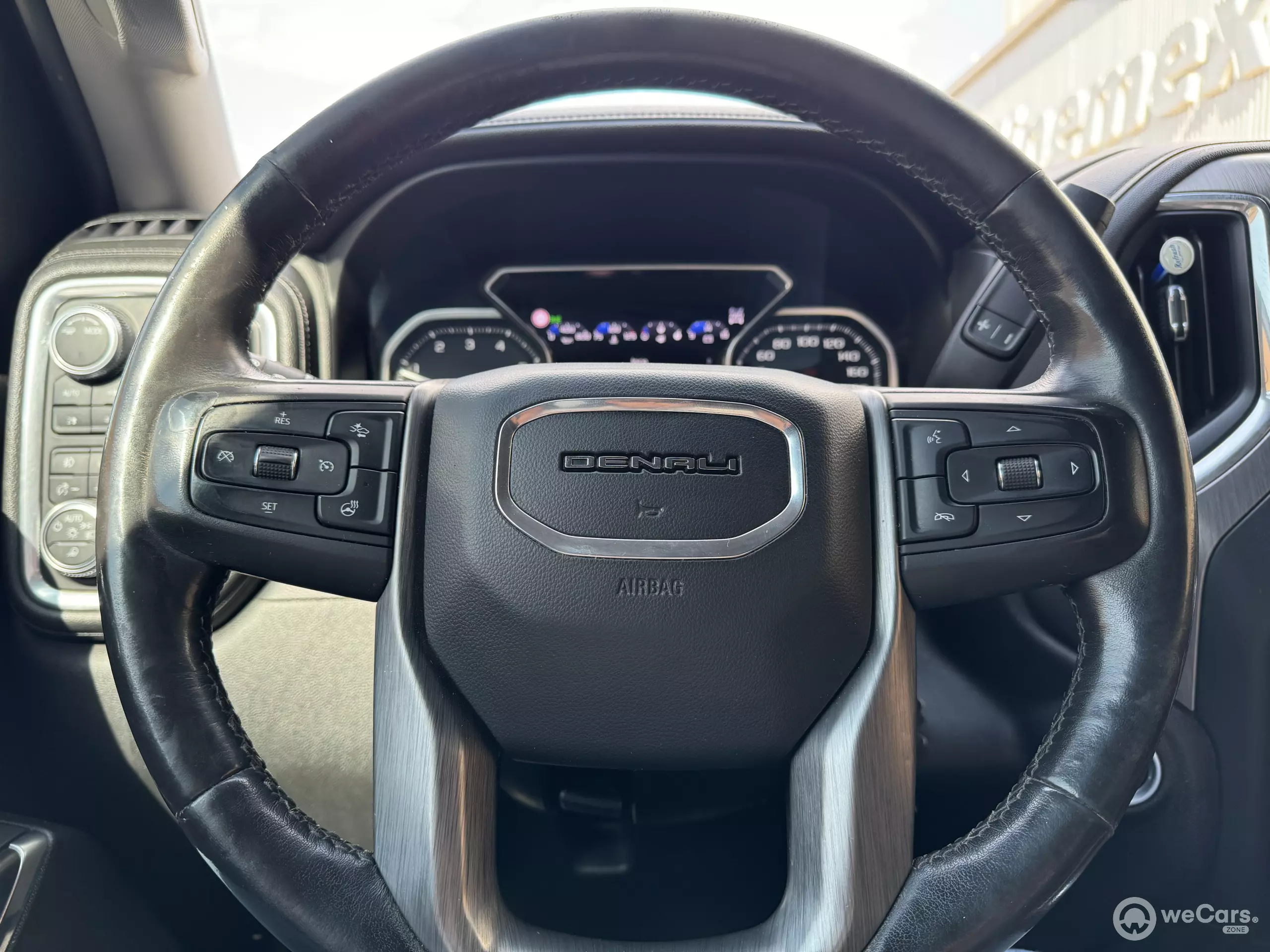 GMC Sierra Pick-Up