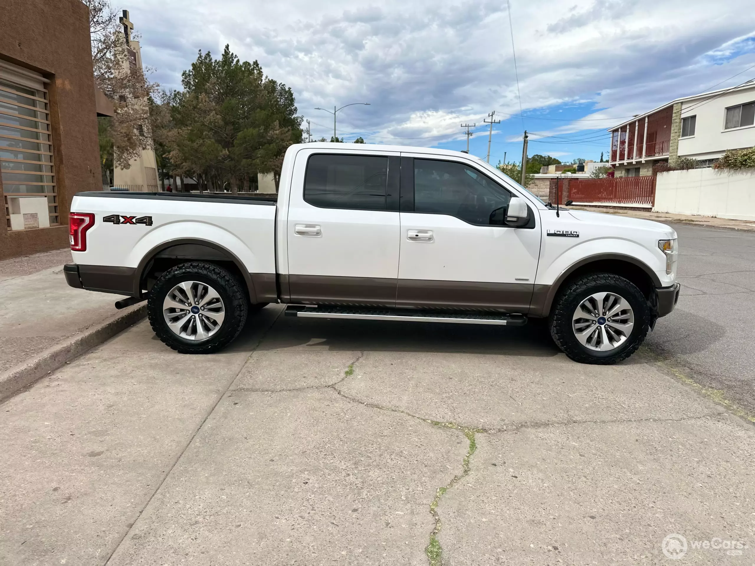 Ford Lobo Pick-Up
