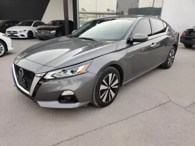 Nissan Altima 2022