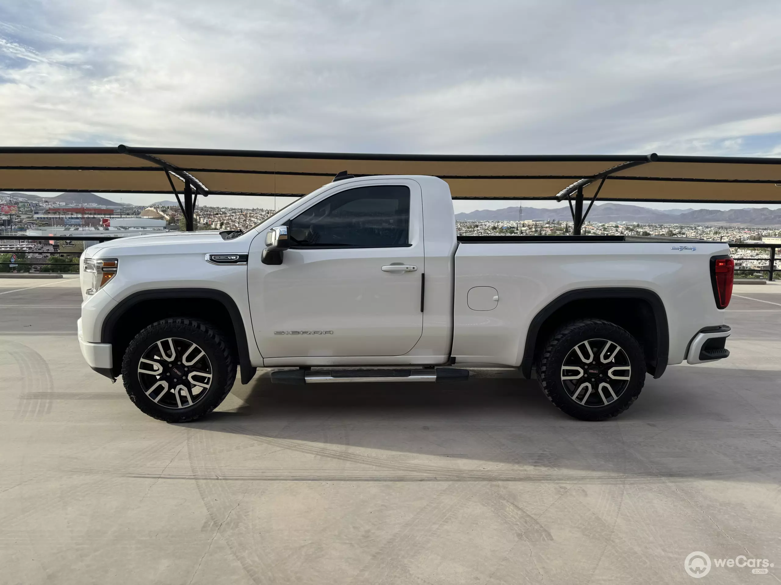 GMC Sierra Pick-Up