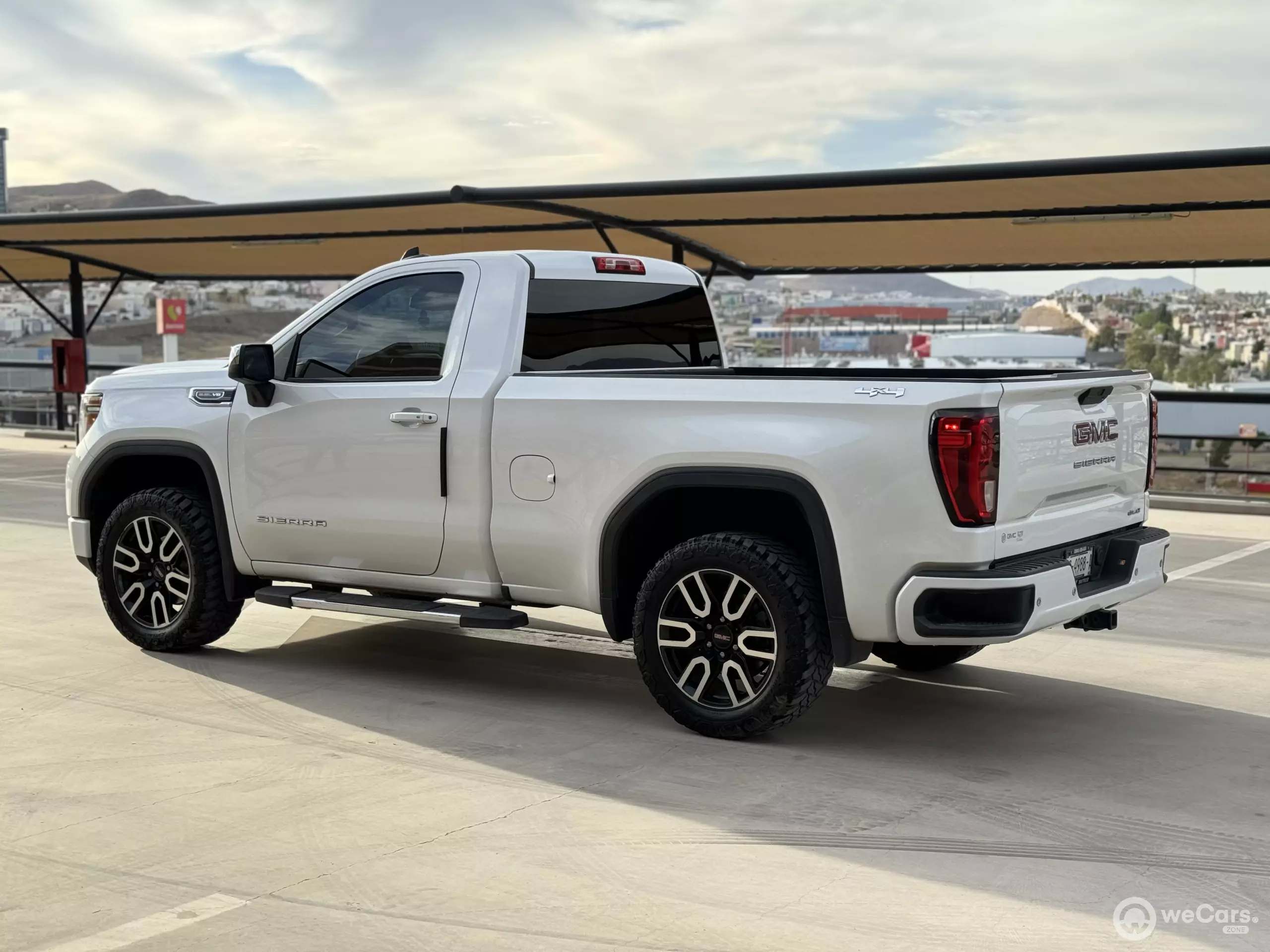GMC Sierra Pick-Up