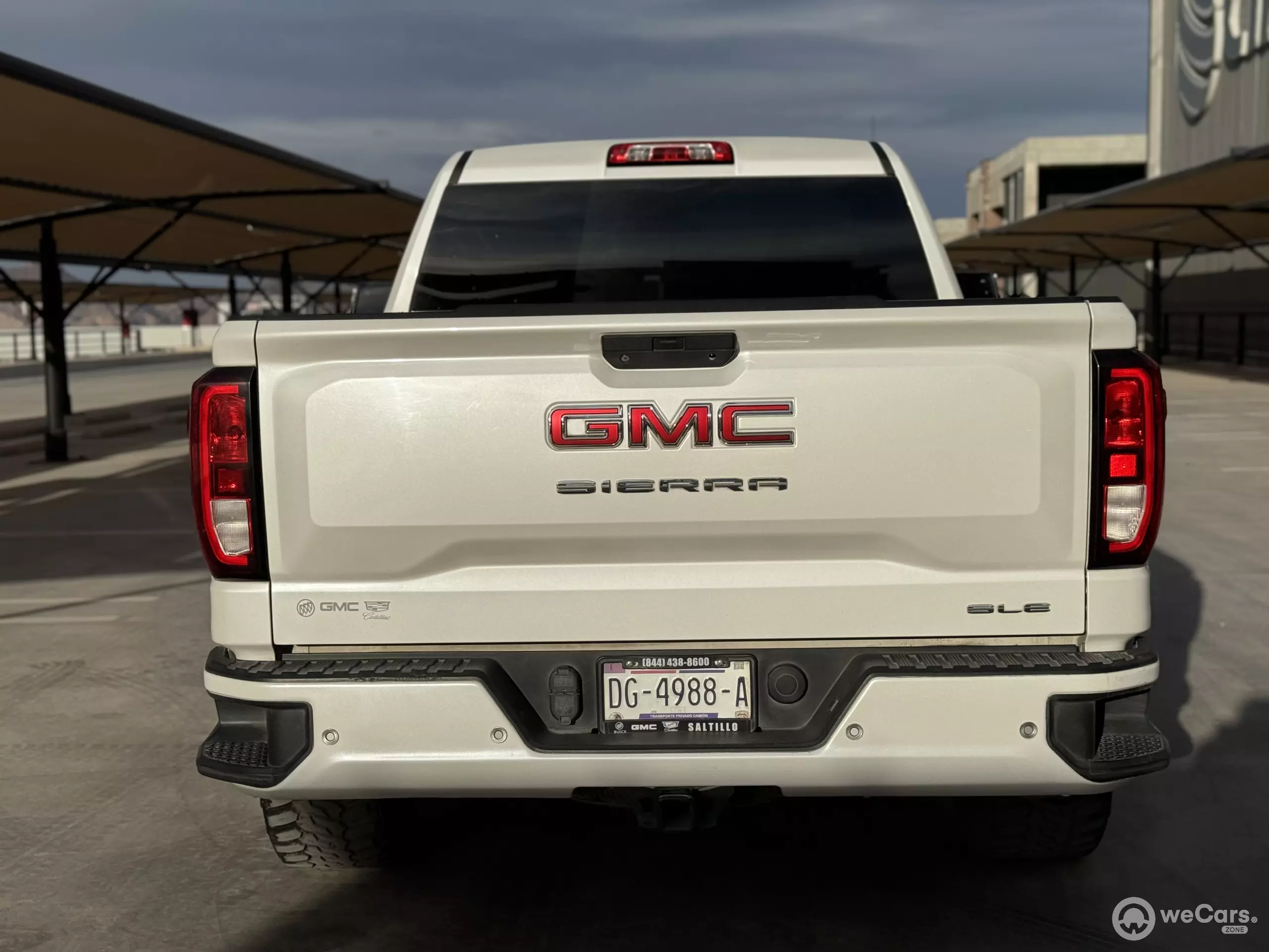 GMC Sierra Pick-Up