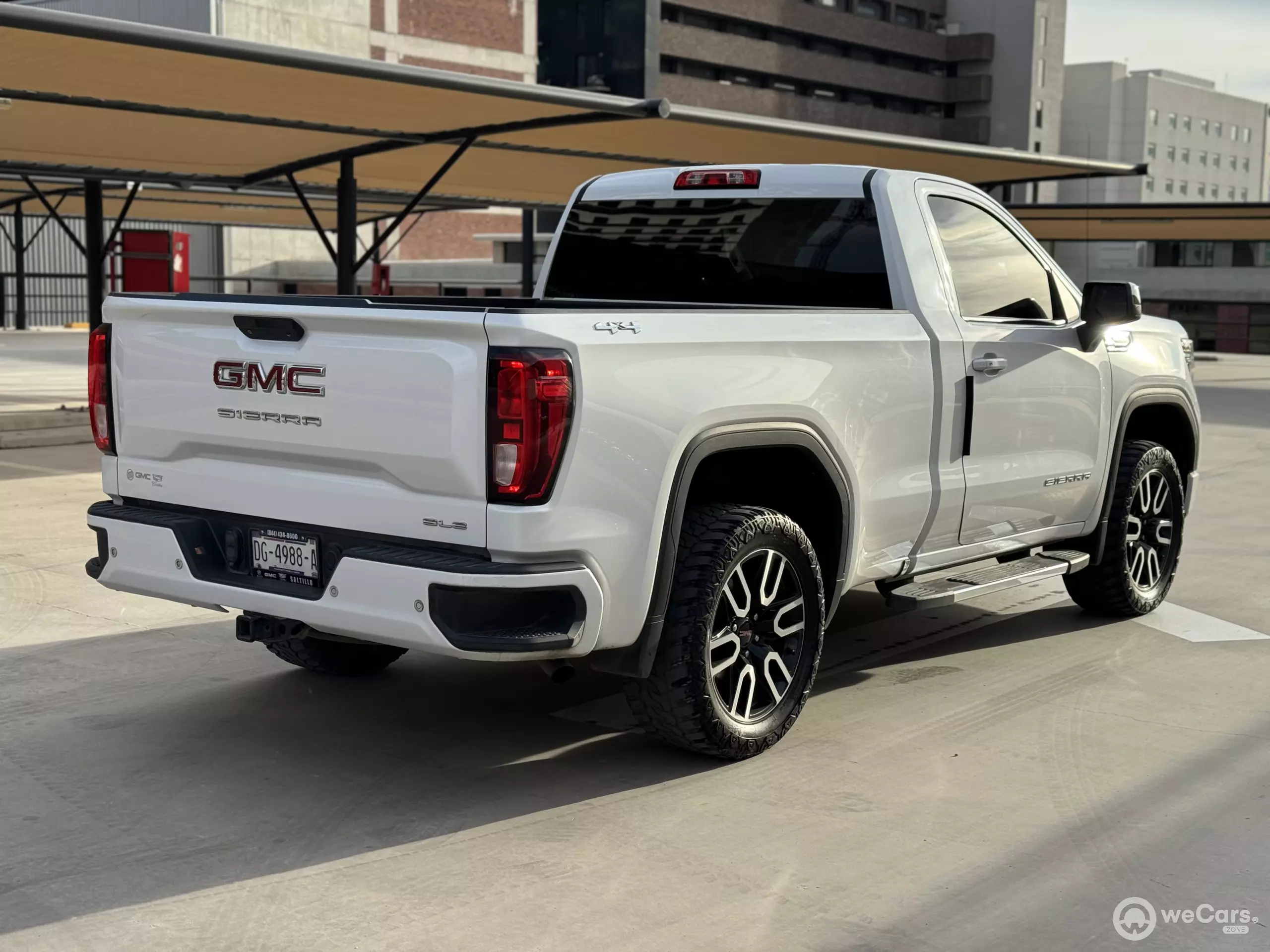 GMC Sierra Pick-Up
