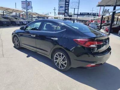 Hyundai Elantra 2020
