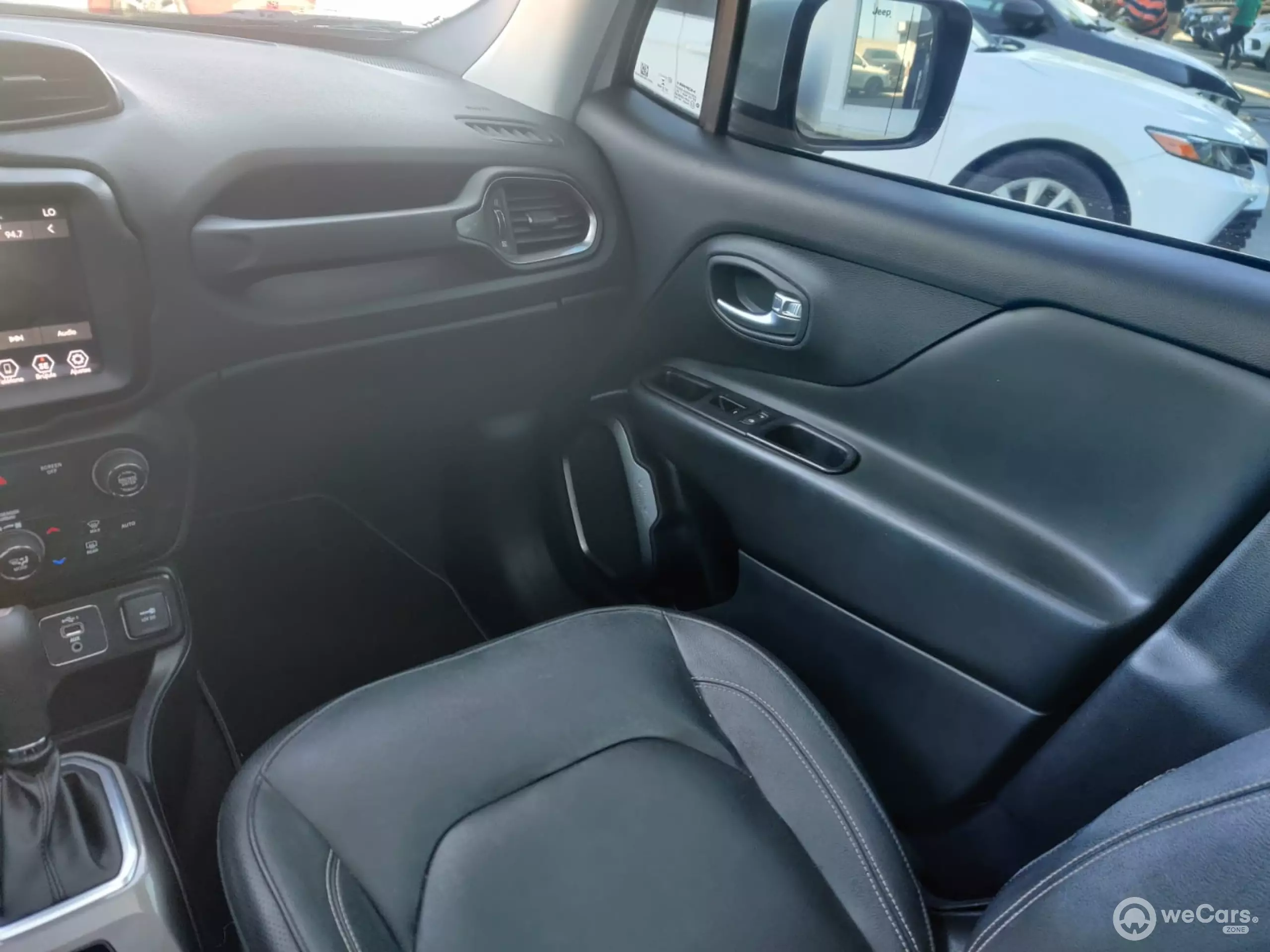 Jeep Renegade VUD