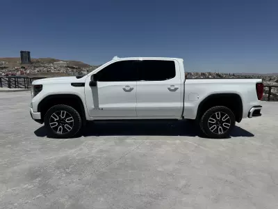 GMC Sierra Pick-Up 4x4 2023