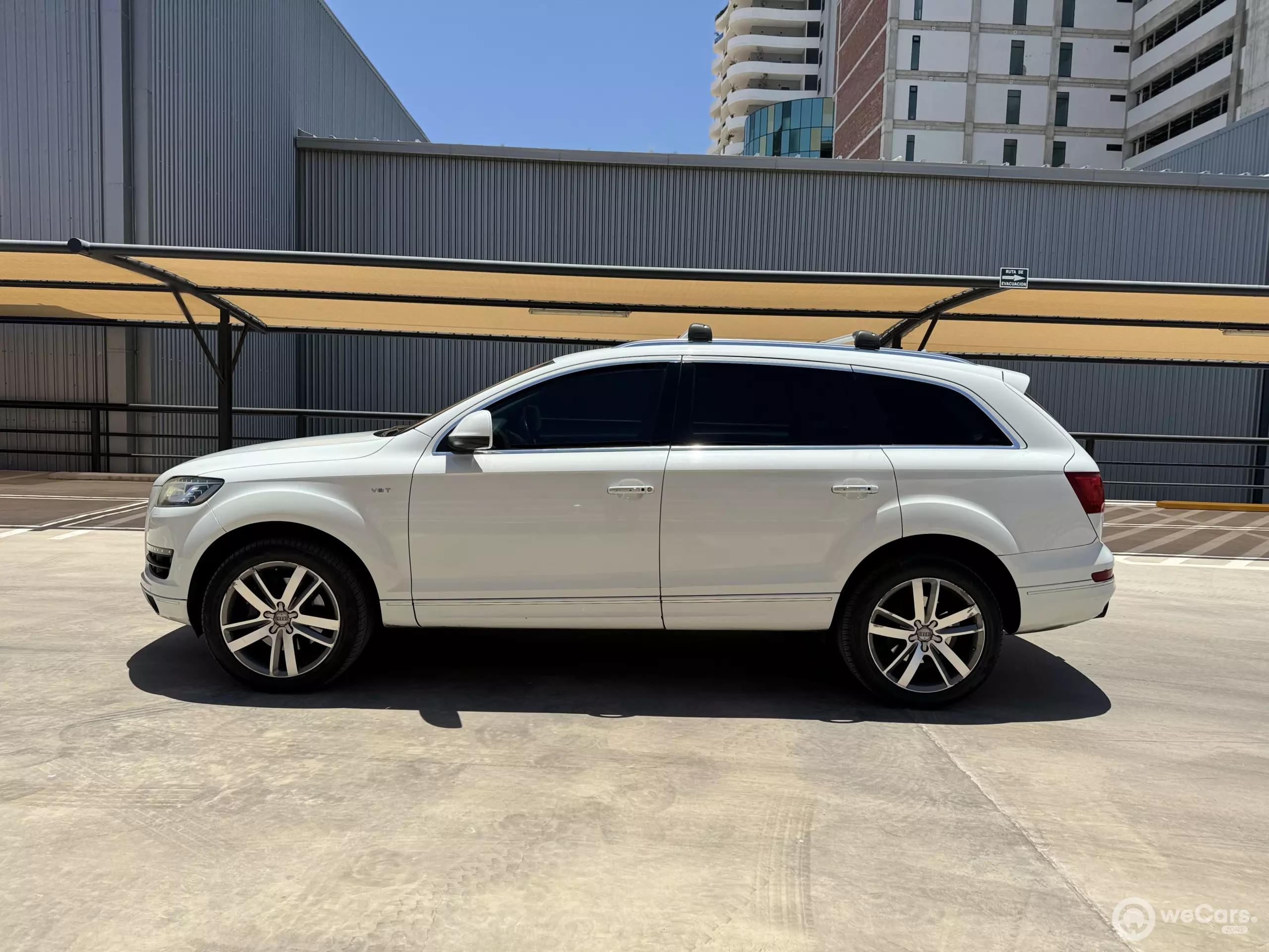Audi Q7 VUD