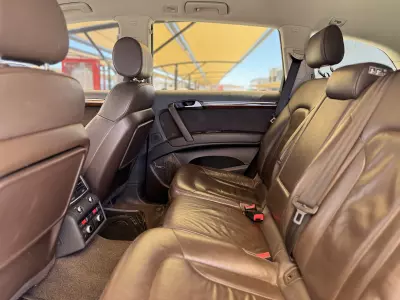 Audi Q7 VUD 2013