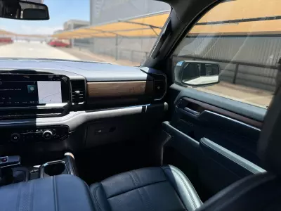 Chevrolet Cheyenne Pick-Up 2023