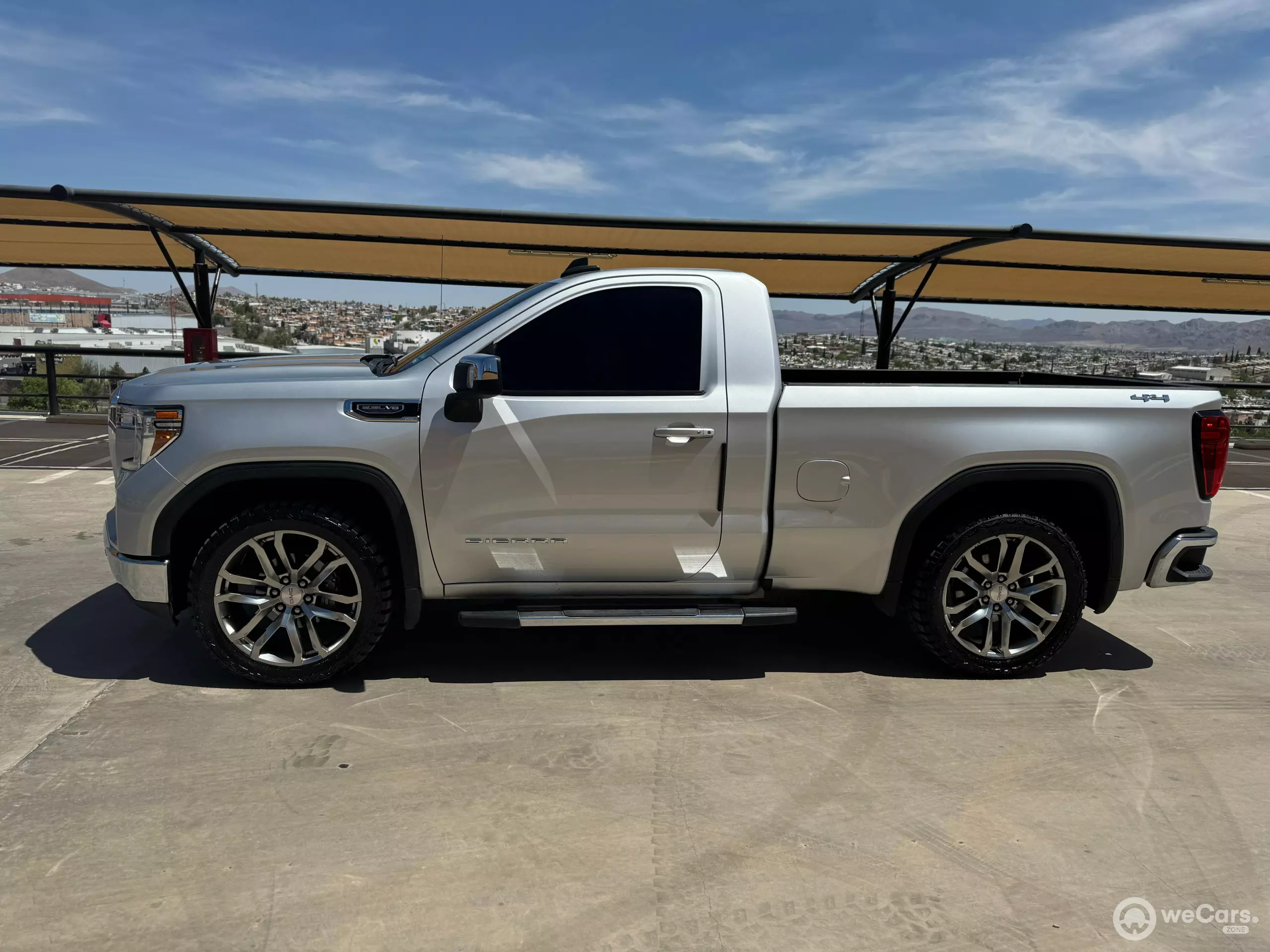 GMC Sierra Pick-Up