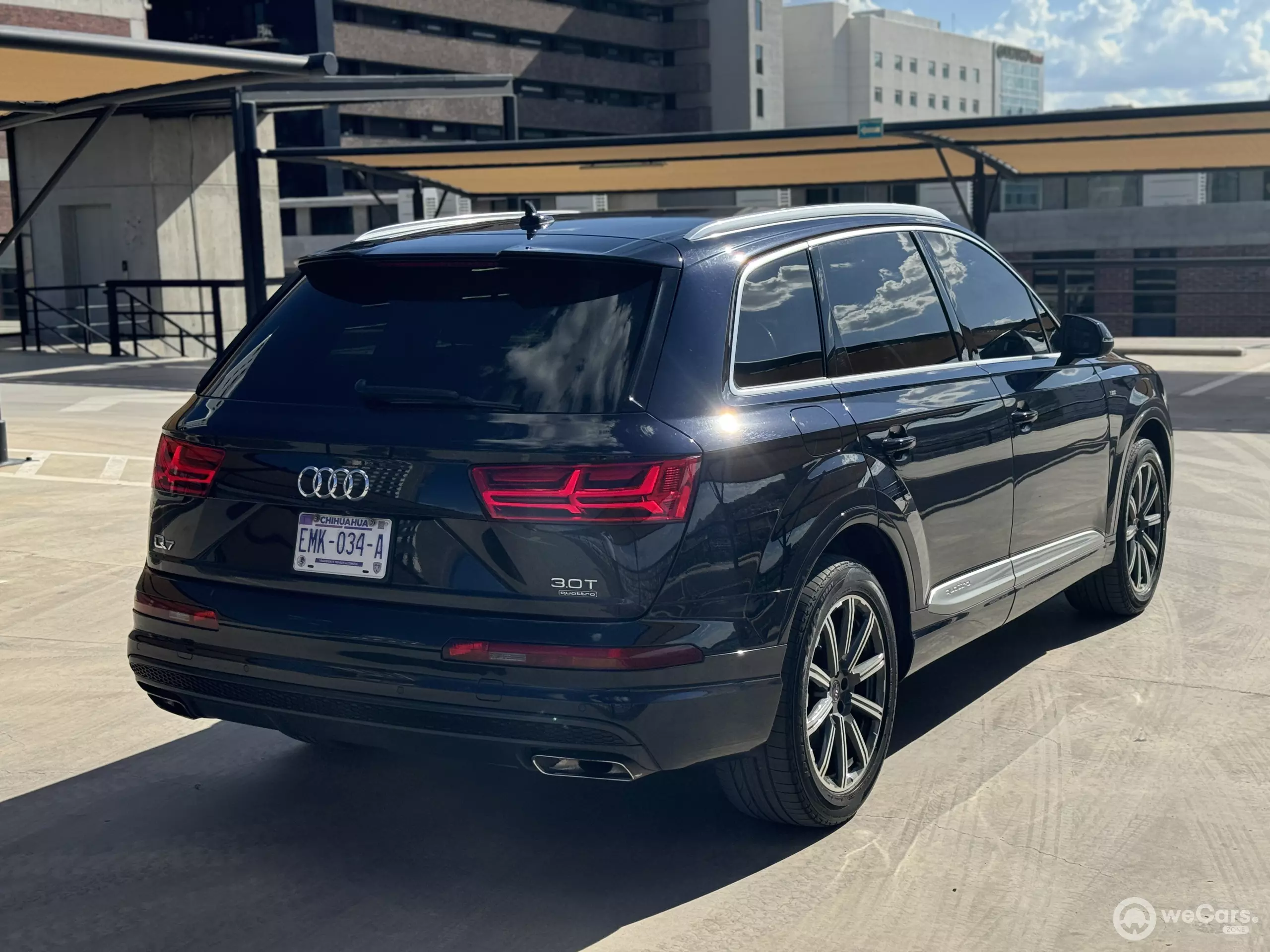 Audi Q7 VUD