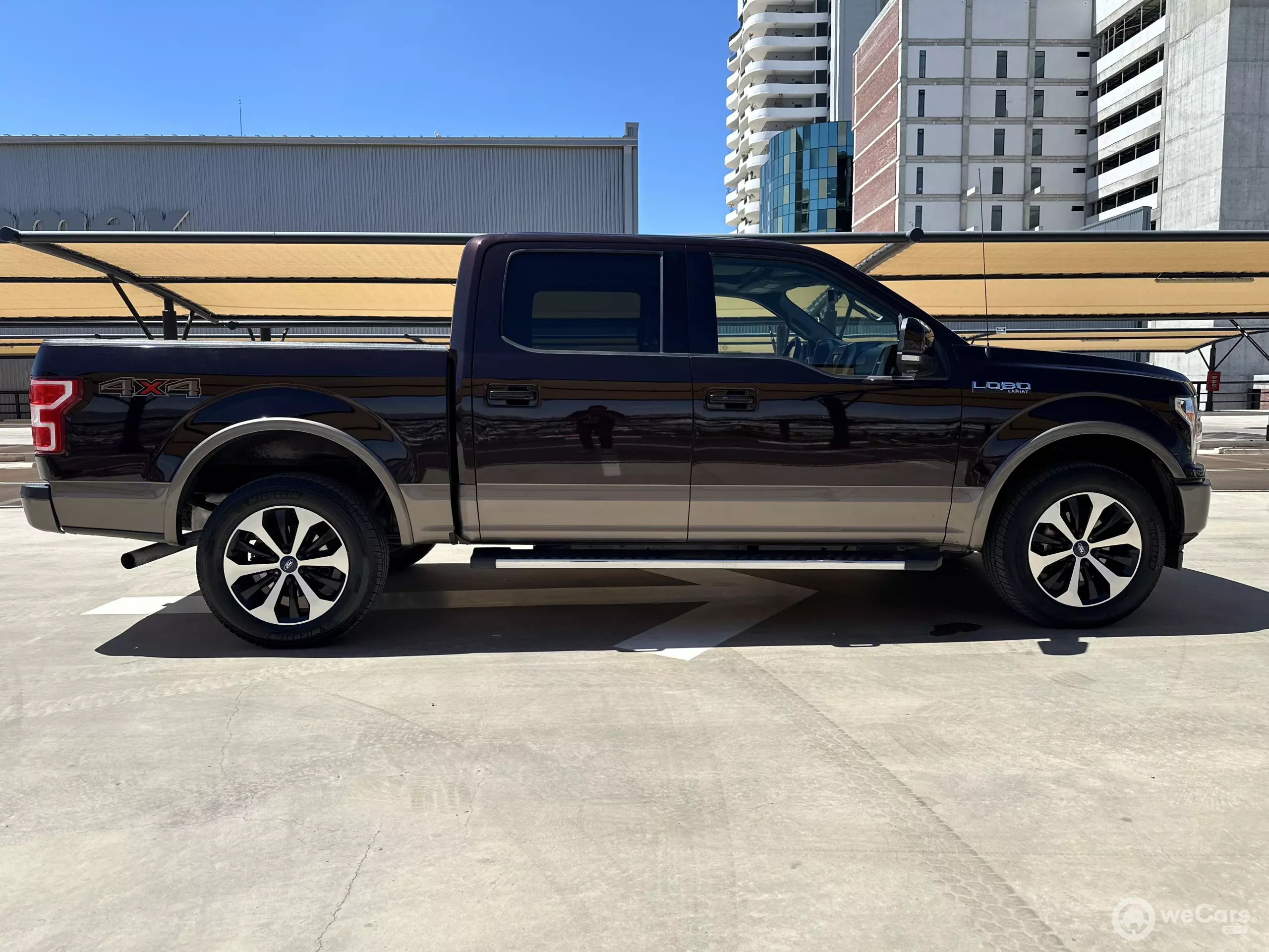 Ford Lobo Pick-Up