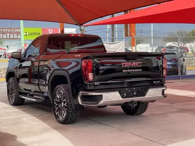 GMC Sierra Pick-Up 4x4 2023