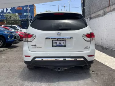 Nissan Pathfinder VUD 2014