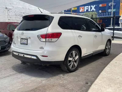 Nissan Pathfinder VUD 2014