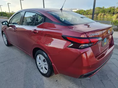 Nissan Versa 2020