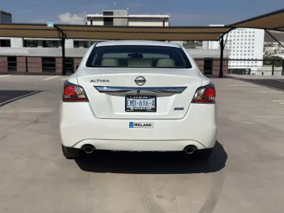 Nissan Altima 2015