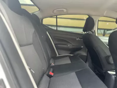 Nissan Versa 2021