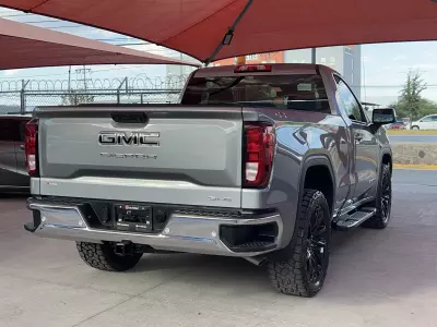 GMC Sierra Pick-Up 4x4 2024