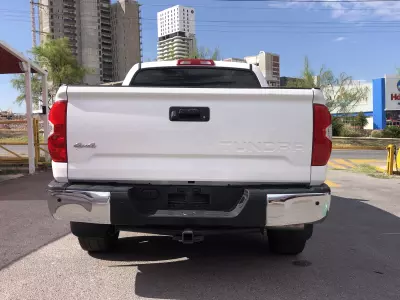 Toyota Tundra Pick-Up 2020