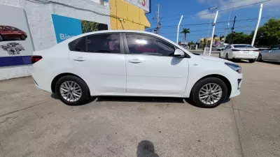 Kia Rio 2021