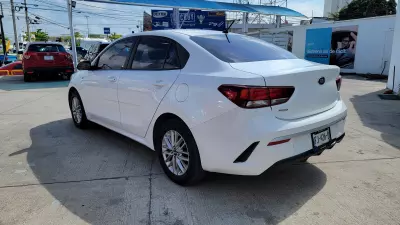 Kia Rio 2021