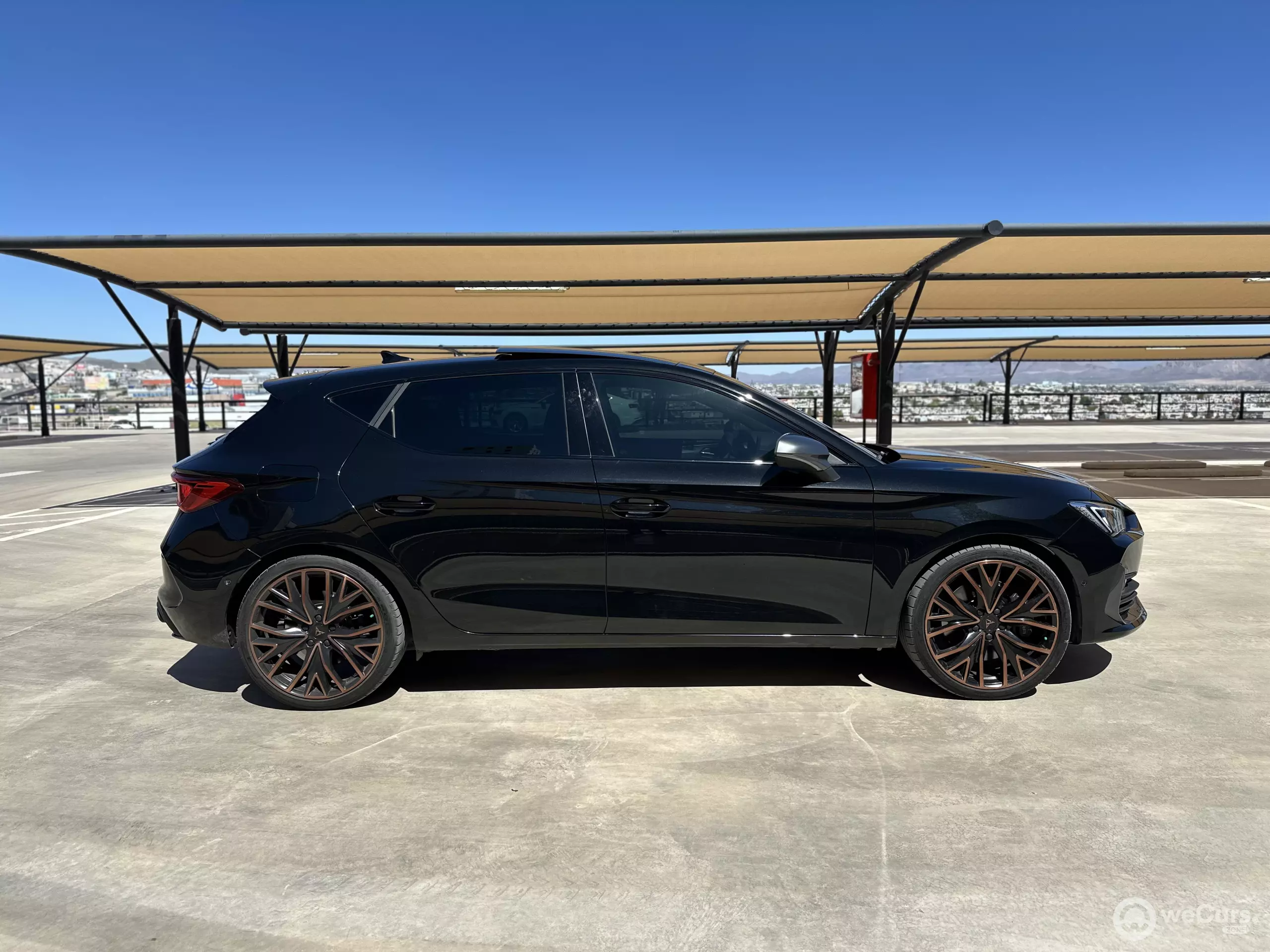 Cupra León