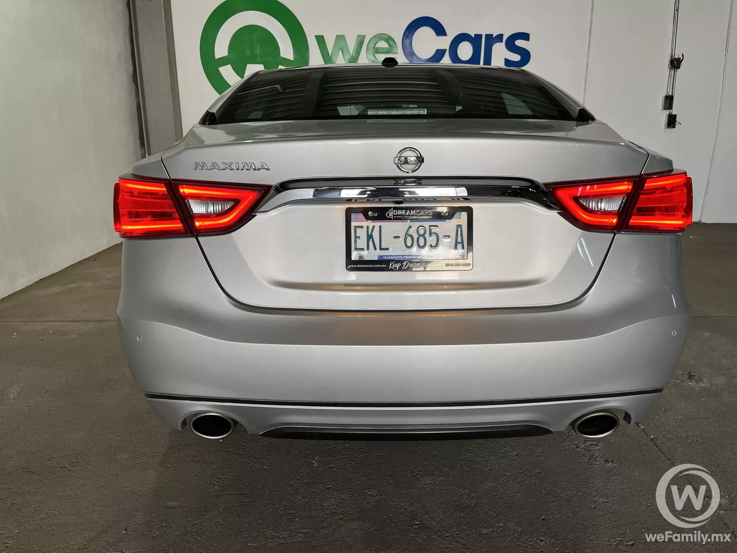 Nissan Maxima