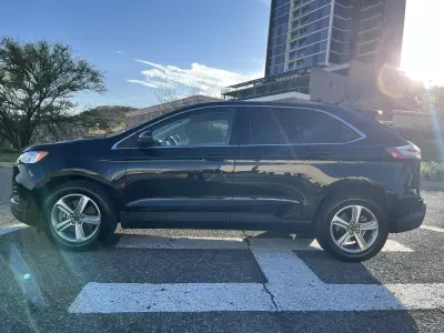 Ford Edge VUD 2021