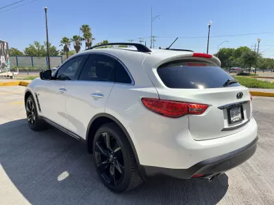 Infiniti QX70 VUD 2016