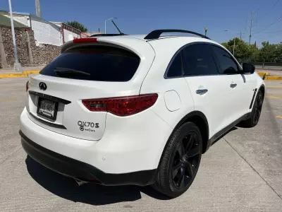 Infiniti QX70 VUD 2016