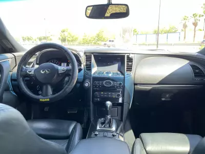 Infiniti QX70 VUD 2016