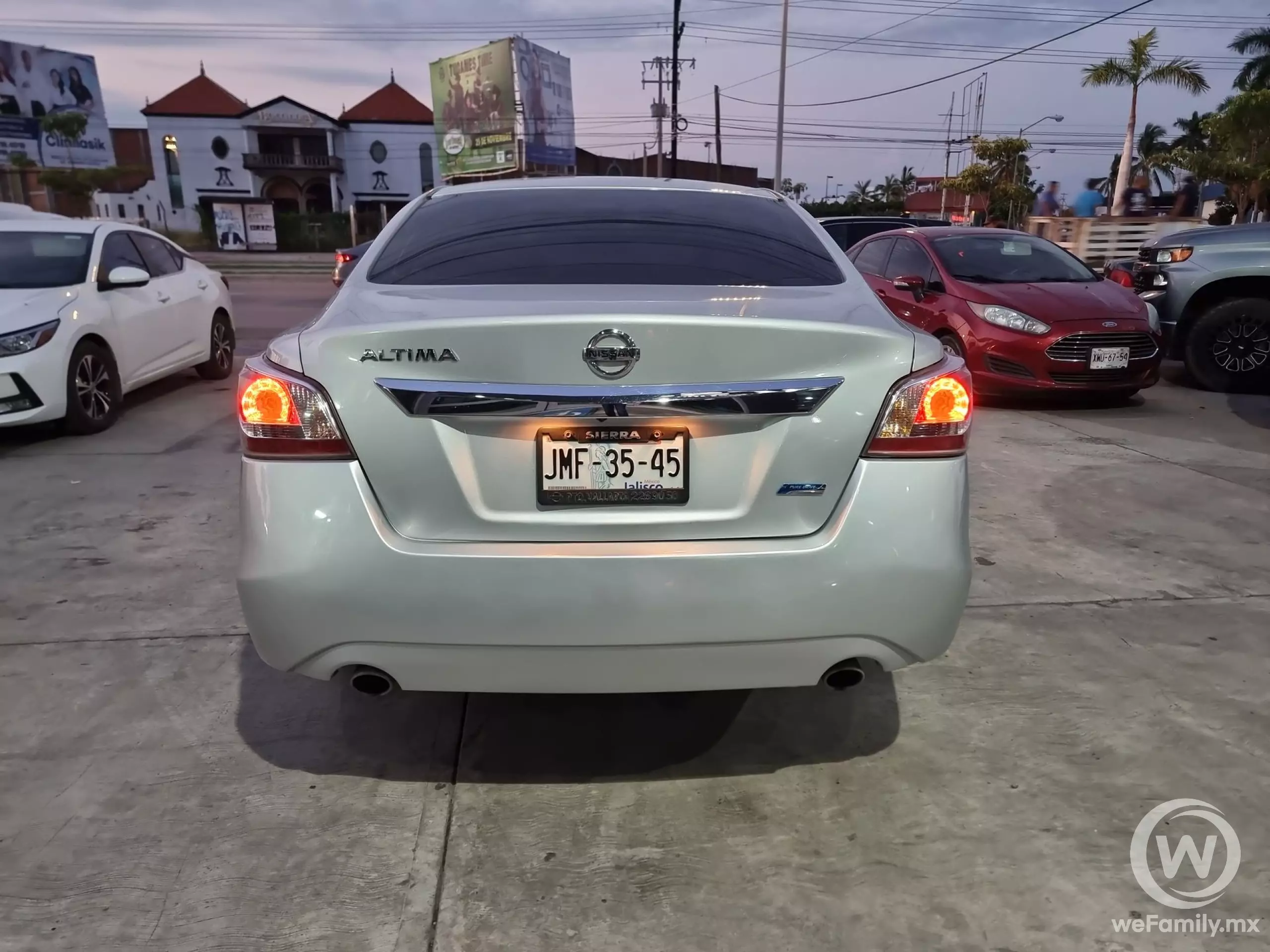 Nissan Altima